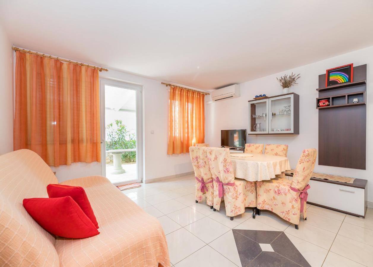 Apartments Ljubica Garden Baska  Luaran gambar